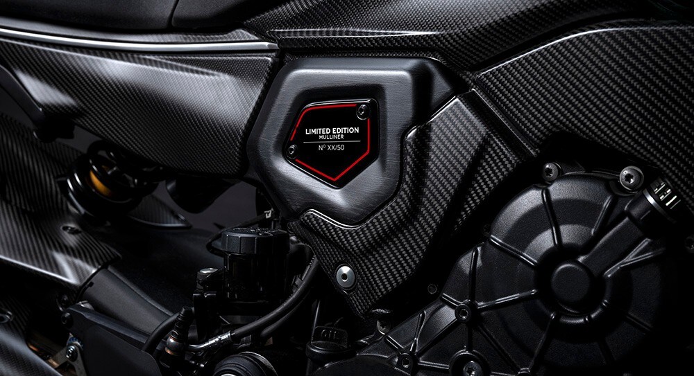 Ducati e Bentley: due serie davvero speciali per la Diavel V4